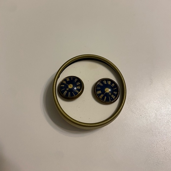 Timeless Clock Boutique Earring Studs - Picture 2 of 4